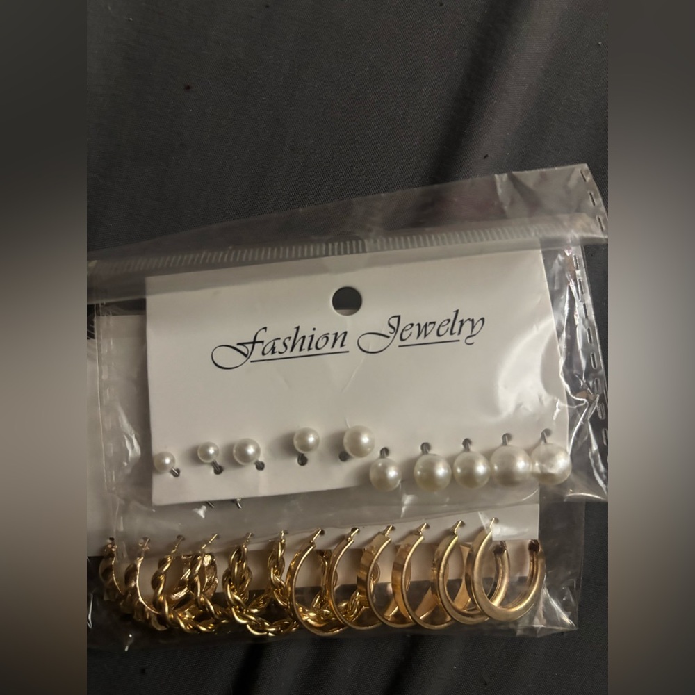 Elegant Pearl and Gold Hoop Earring Set